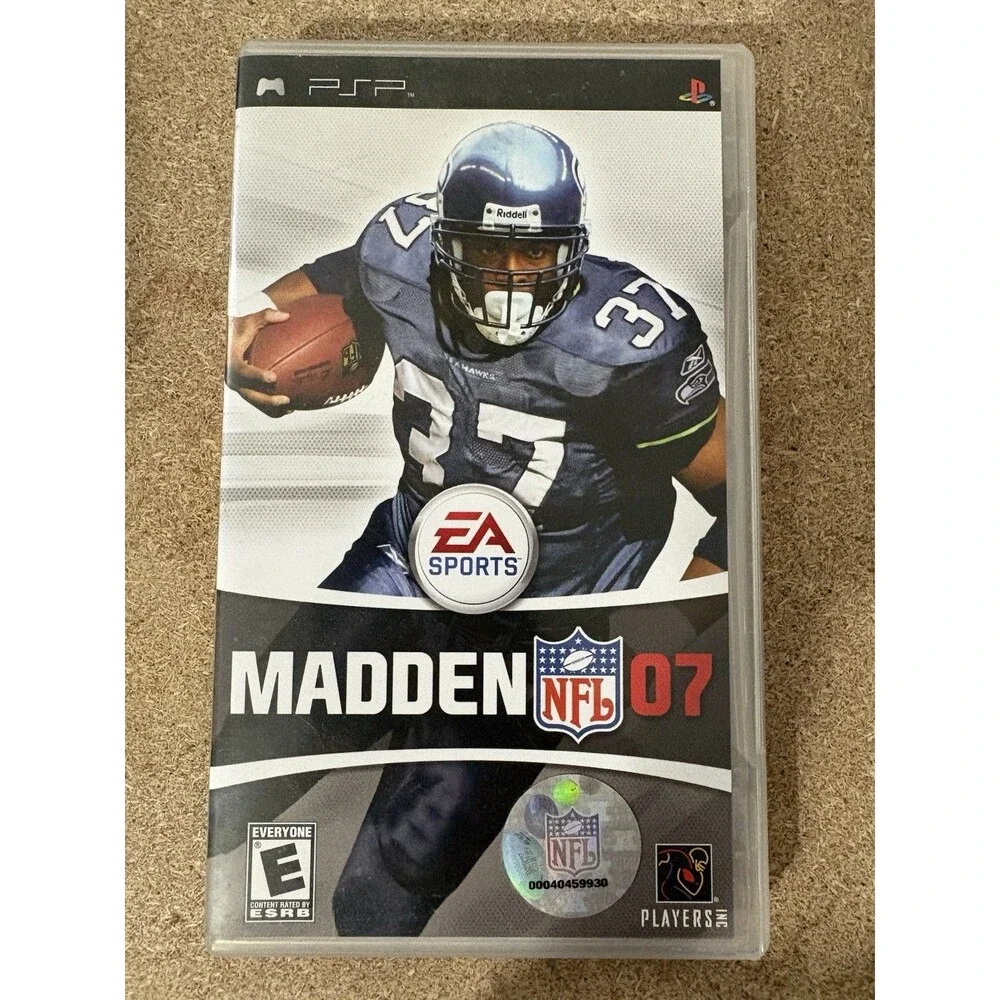 Madden NFL 07 Madden NFL Series Sony PSP EA Sports E Multiplayer Football - MINT